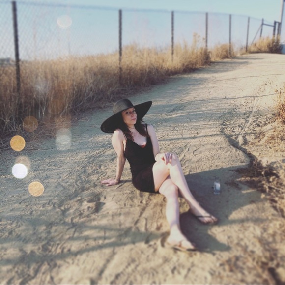 Meet your Posher, Heather - Picture 4 of 8